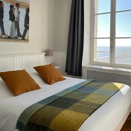 Restaurant Les Tourelles Ле-Кротуа